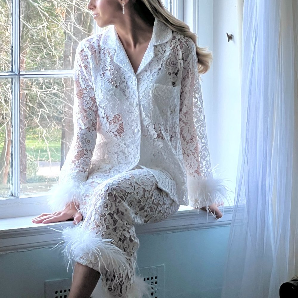 Bon Viviann Lovelace Daydreamer Pajamas Size Small in White/Ivory